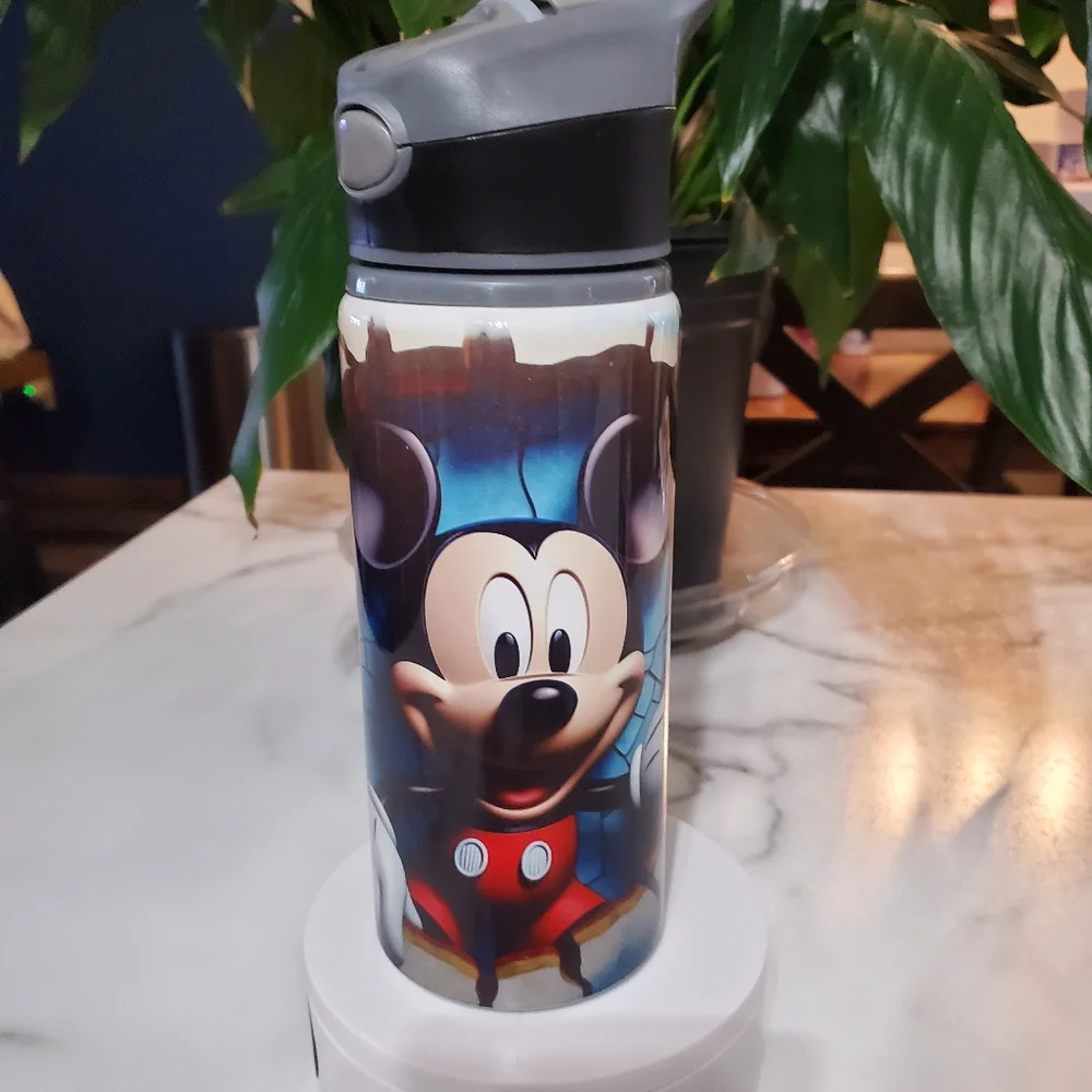 Mickey Mouse 20 oz Sport Water Bottle 🎉sale